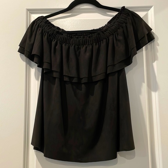 Young Fabulous & Broke Tops - Young Fabulous & Broke Off the Shoulder Top